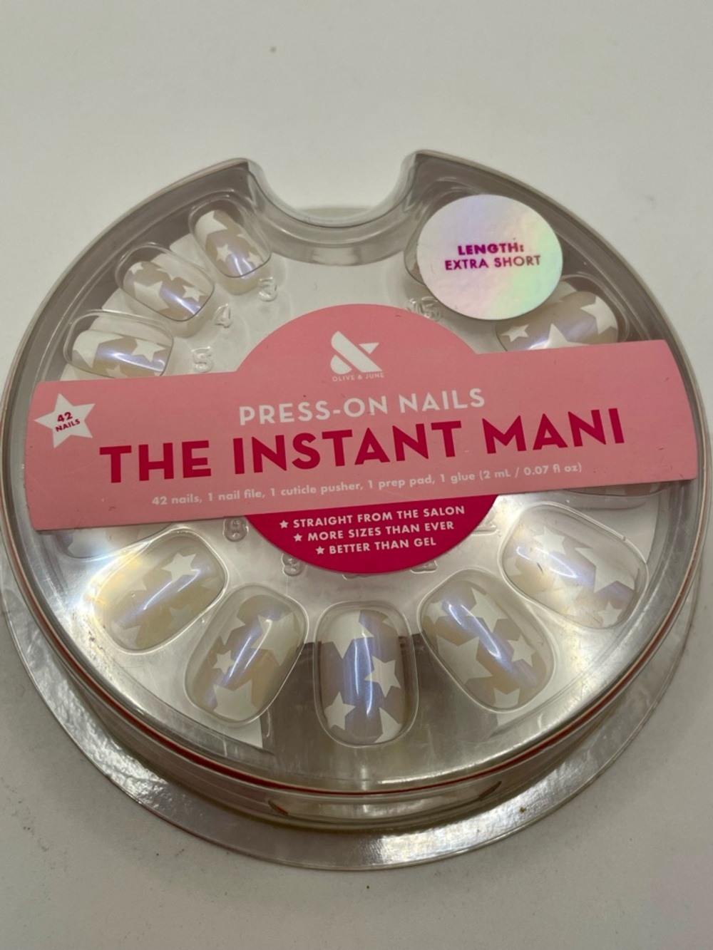 Olive & June The Instant Mani Press-On Nails - White Stars. 42 nails, Glue, File